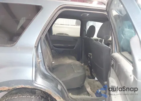 2012 Ford Escape Xlt z USA, uszkodzony, nr VIN 1FMCU9DG6CKA41296